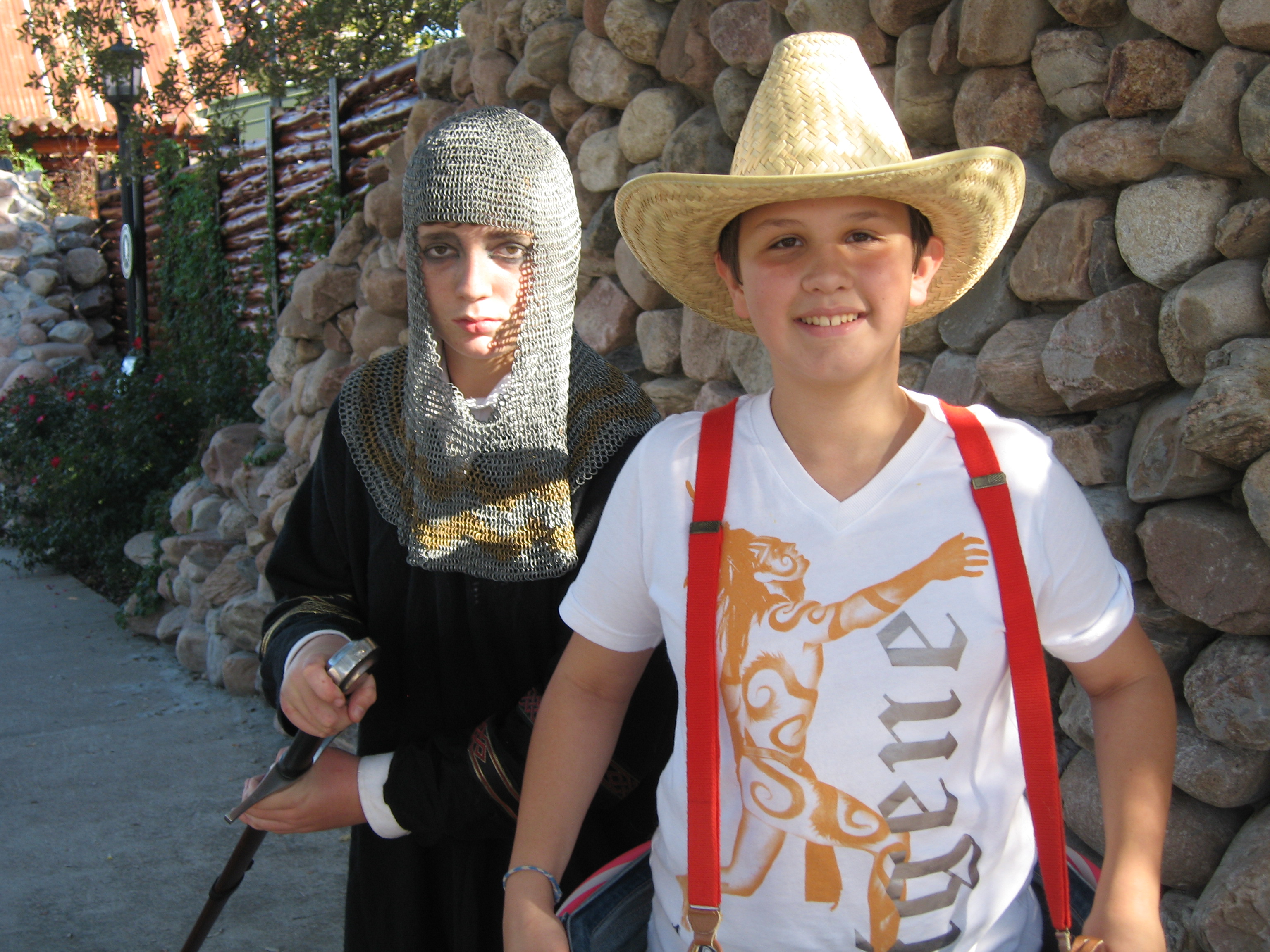 scare on the square 089